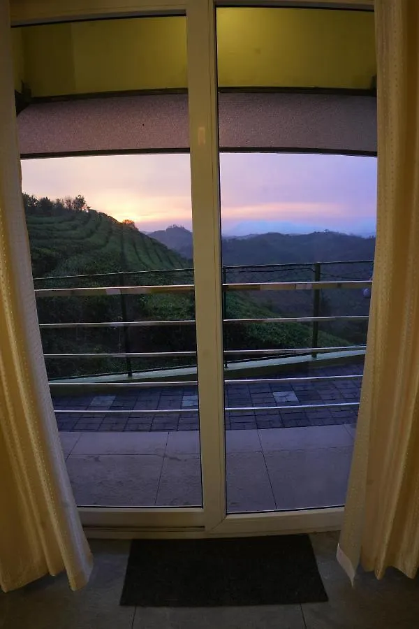 Vaga Mist Resort Vagamon Idukki Hotel